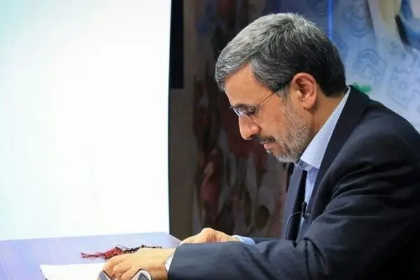 احمدی نژاد عصبانی شد
