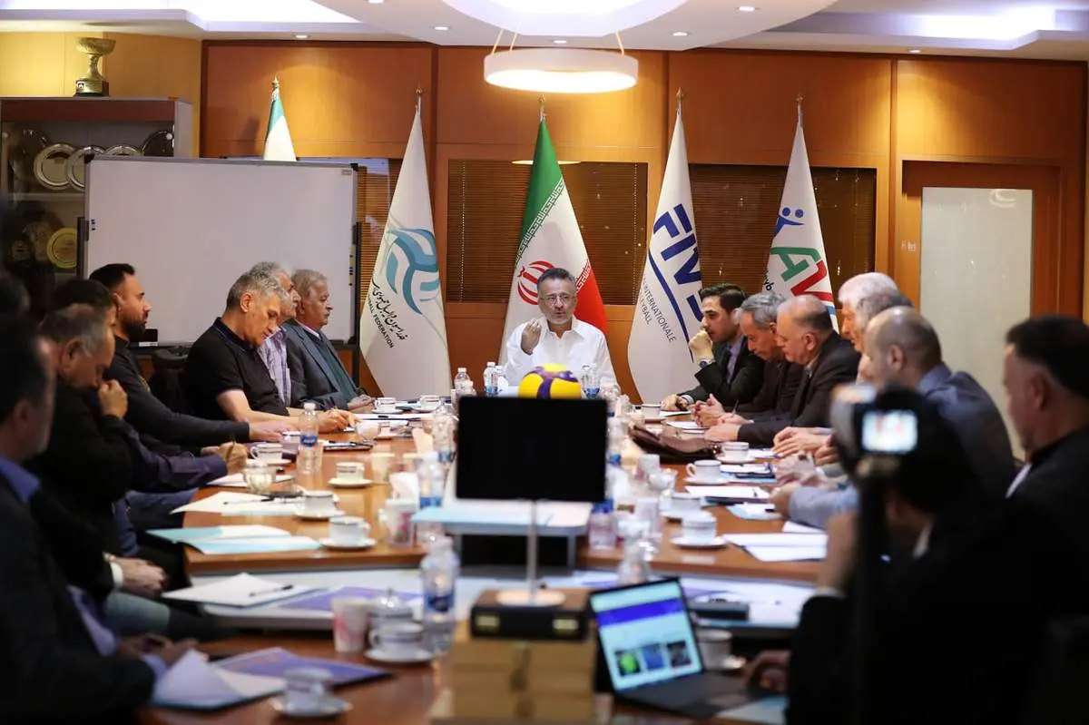 گزینههای هدایت تیمملی والیبال؛ ۴ خارجی و ۲ ایرانی