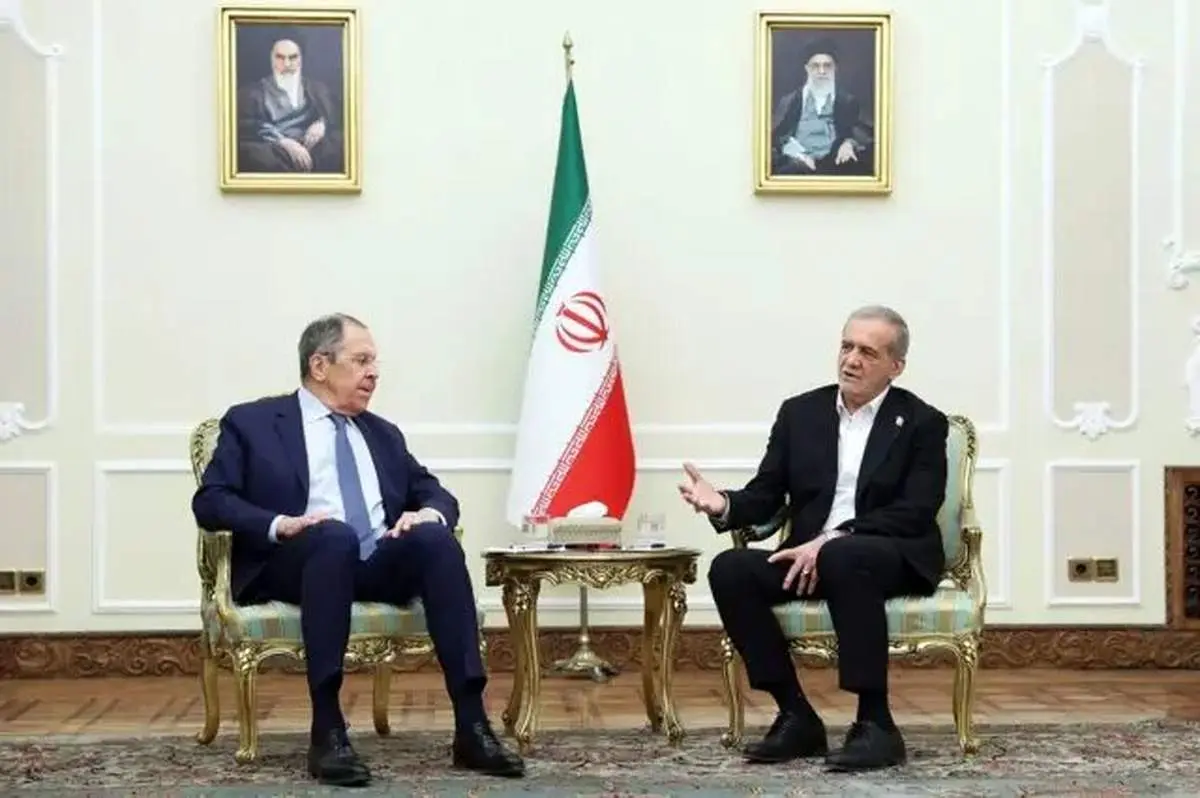 تاکید ایران به لاوروف/ هرگز با شروط دولت ترامپ وارد مذاکره نمیشویم