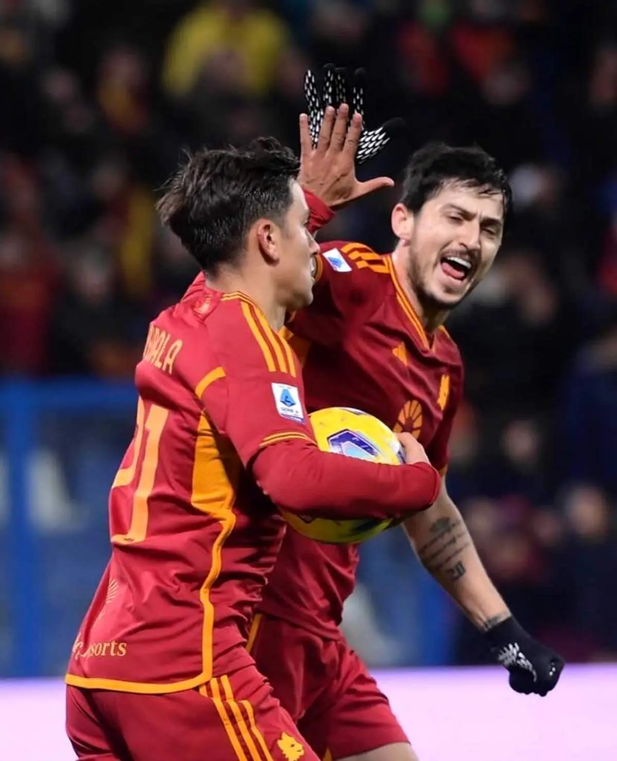 شادی های جالب سردار آزمون پس از گل!/ عکس 