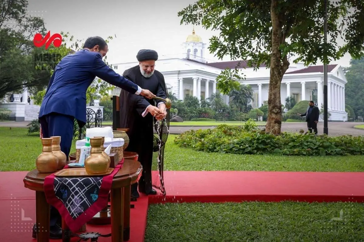 ببینید | استقبال از ابراهیم رئیسی در کاخ مِردکای اندونزی