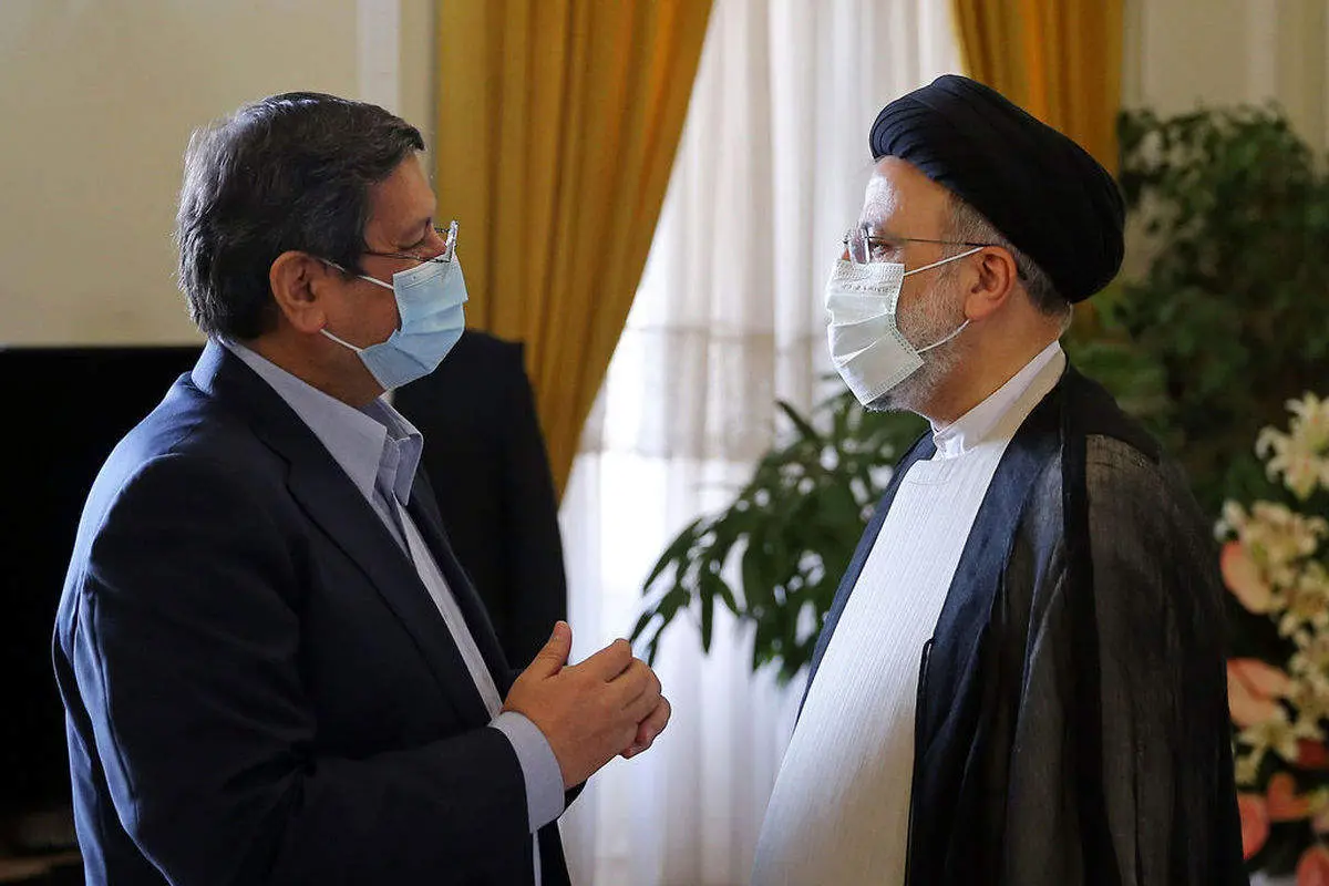 کنایه همتی به رئیسی: برای تورم ۴۲ درصدی هم تشکر کنید