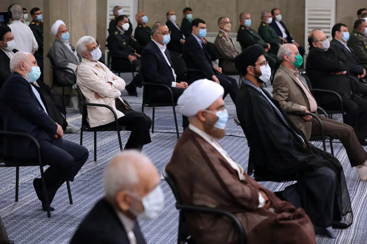 همنشینی جواد ظریف و سعید جلیلی در یک مراسم/ عکس