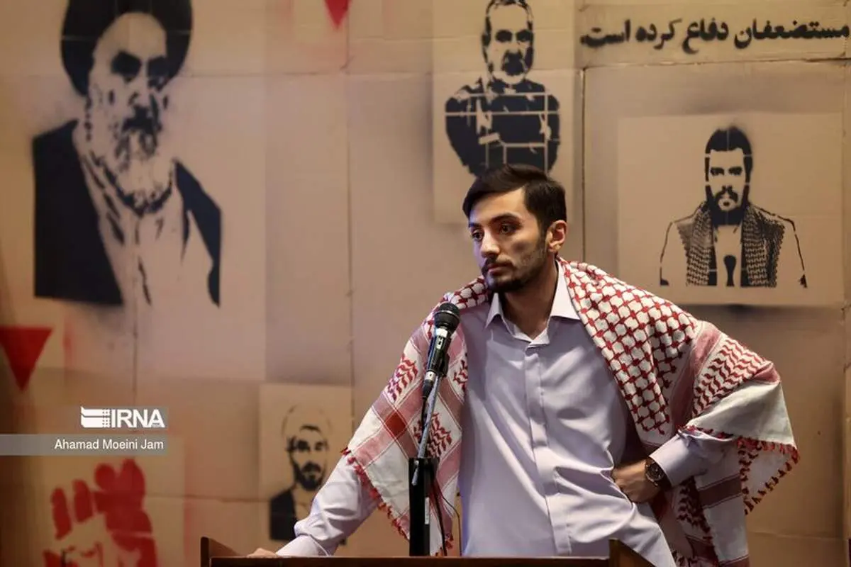 تصاویر مراسم روز دانشجوی امسال را ببینید