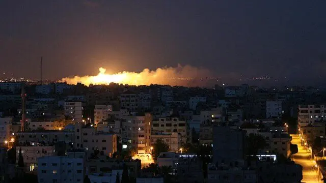 بمباران شدید در اطراف بیمارستان‌های غزه