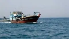 شناور متخلف در آب‌های ابوموسی توقیف شد