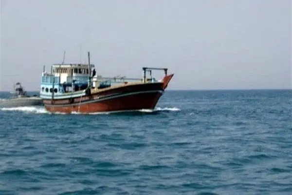 ماجرای توقیف ۵ شناور در آب‌های بندرعباس