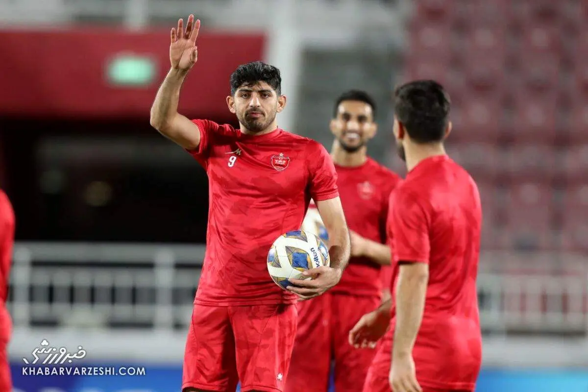 این پرسپولیسیها به دیدار با پیکان نمیرسند/ دلیل بازی نکردن ترابی و سرلک مشخص شد