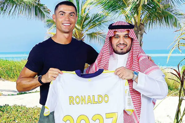 کریستیانو رونالدو در قرارداد جدیدش عربستان را به دست آورد!