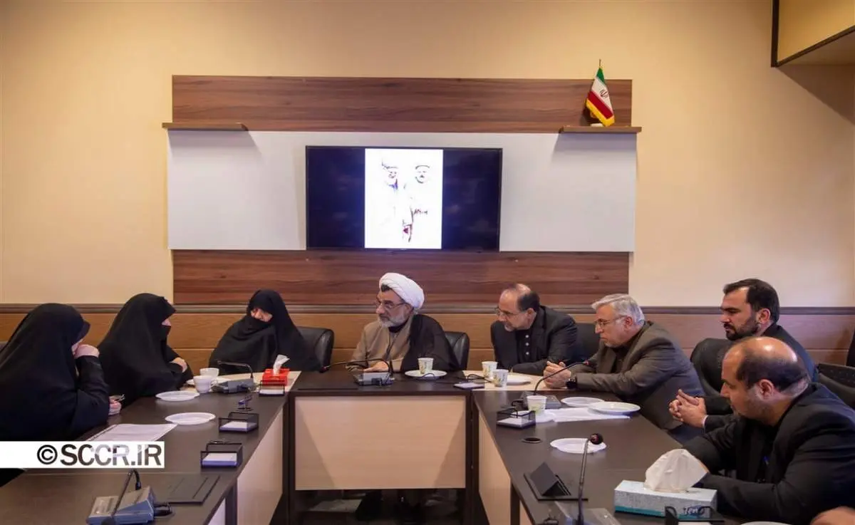 اولین حضور جمیله علمالهدی بعد از سقوط بالگرد در محل کارش/ تصاویر