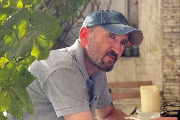 غفور حسینی پدرزن نوید محمدزاده آزاد شد
