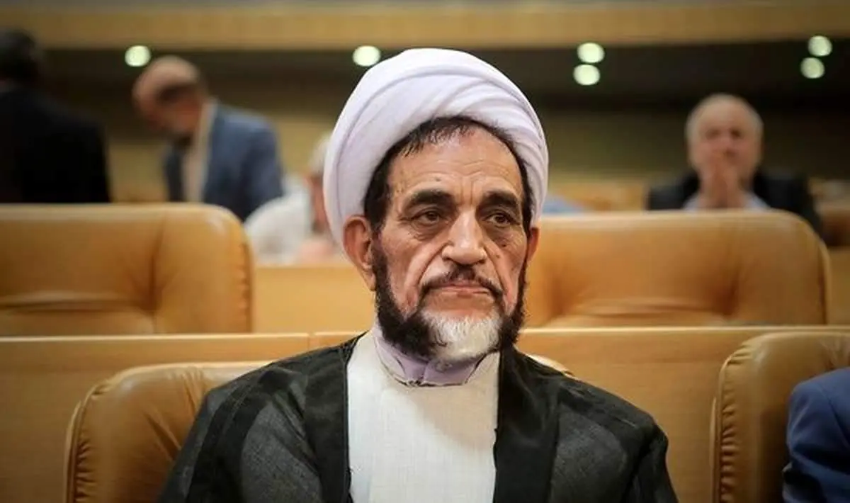 باید مراقب نفوذیها درکشور باشیم