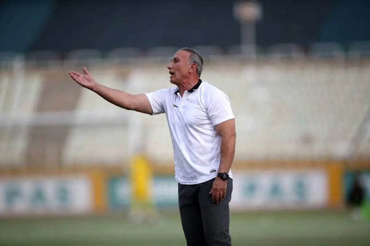 حمایت تمام قد سرمربی سابق پرسپولیس از اوسمار!