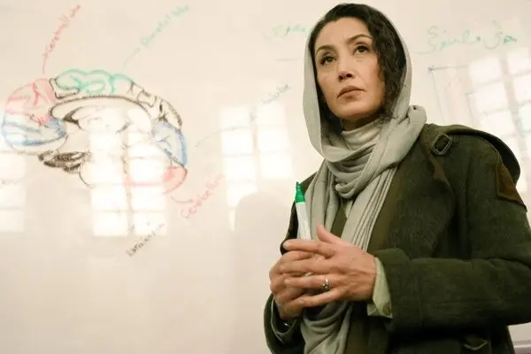 عکس‌های جدید هدیه تهرانی در دانشگاه تهران/ ببینید

