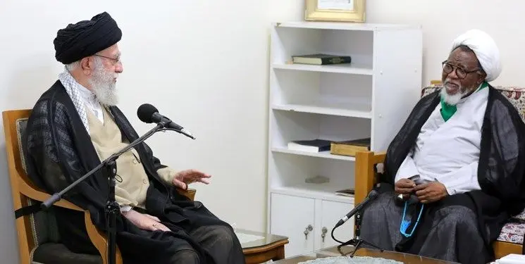 رهبر انقلاب در دیدار با شیخ زکزاکی: همه در دنیای اسلام وظیفه دارند به مردم فلسطین کمک کنند