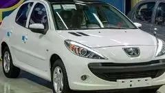 ویدیو/ 206 باخت نمیده یعنی این/ ببینید با چه وضعیتی داره به راهش توی جاده ادامه میده