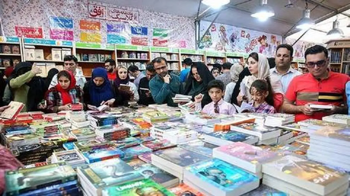 غرفه انتشارات روزنه در نمایشگاه کتاب پلمپ شد