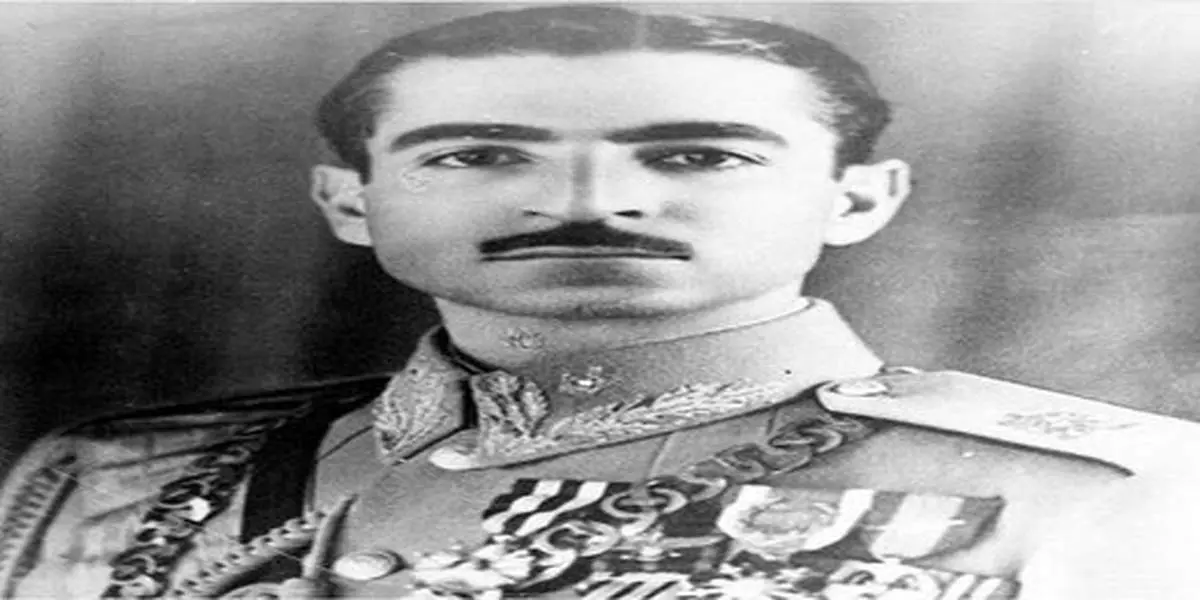 محمدرضا پهلوی در کنار هنری کسینجر + عکس