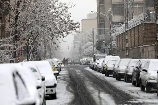 ورود سامانه بارشی نیرومند به کشور از یکشنبه/ برف و کولاک در این مناطق