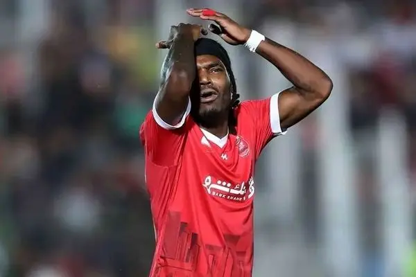 بیفوما خط خورد؛ اختلاف با سرمربی ادامه دارد