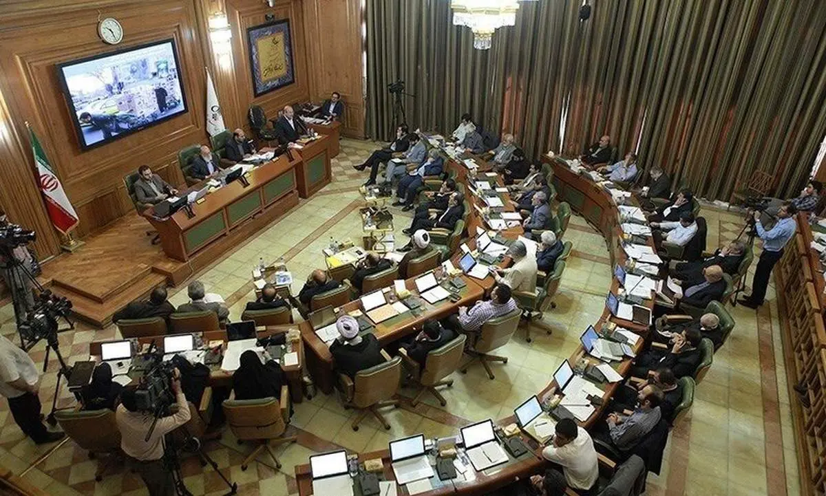 ببینید | فیلم لو رفته از رشوه گرفتن مامور شهرداری