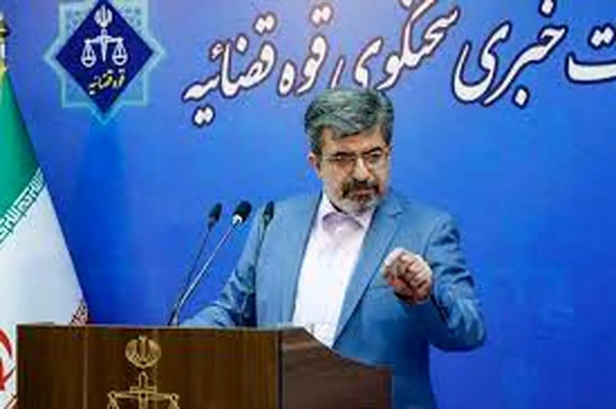 بابک زنجانی در زندان است