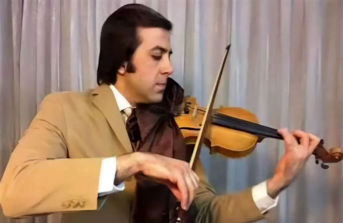عرفان مهرانمهر در 40 سالگی درگذشت