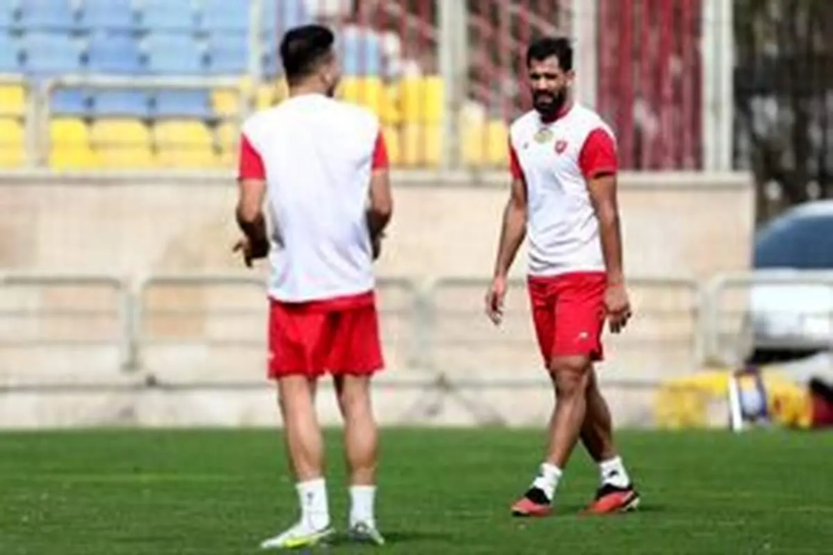 ادامه دعوای دیشب بازیکنان پرسپولیس در تمرین امروز !