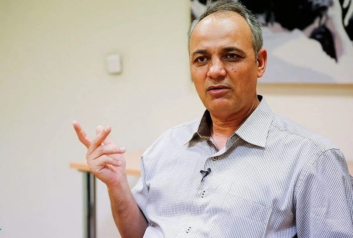احمد زیدآبادی: ترامپ واقعاً دردسرساز است