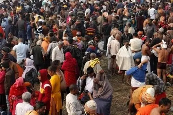 ازدحام جمعیت در هند دست کم ۲۷ کشته برجای گذاشت