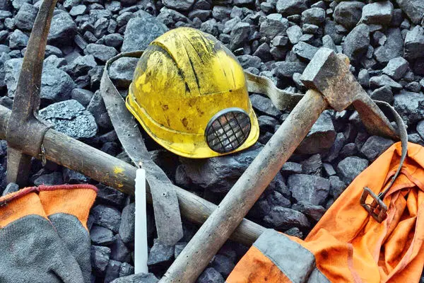 53معدنچی که هرگز بازنگشتند