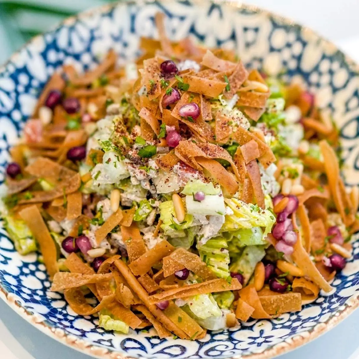 طرز تهیه سالاد شاورما؛ پیش‌غذای شیک و خوشمزه