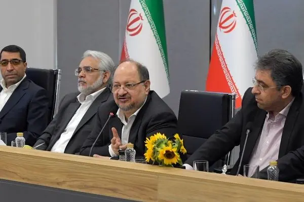 شریعتمداری: رویکرد آینده‌نگری به بازار، اساس سیاست‌های تولیدی ماست