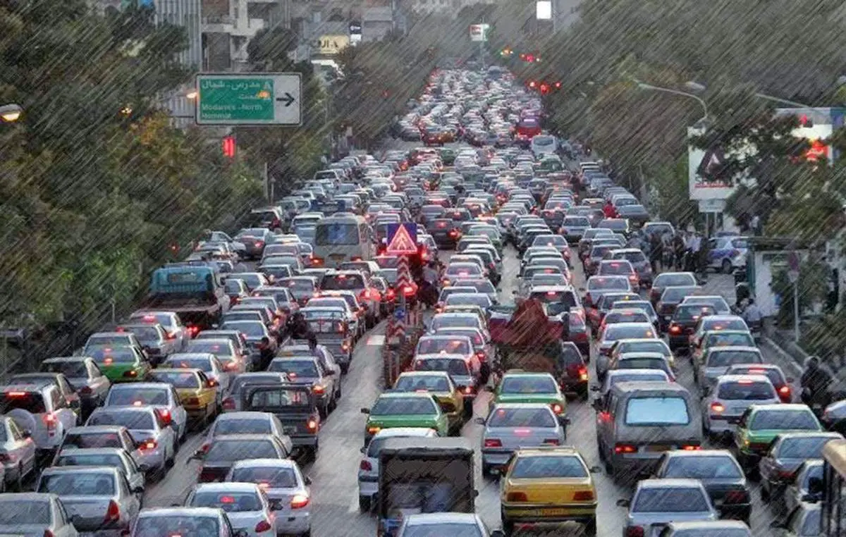 باز باران؛ ترافیک و تیترهای تکراری