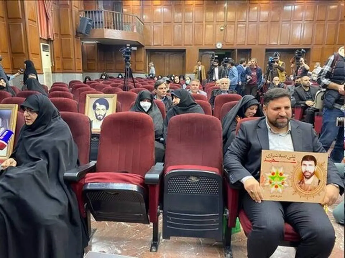 حضور یک شاکی متفاوت، در جلسه ششم دادگاه منافقین