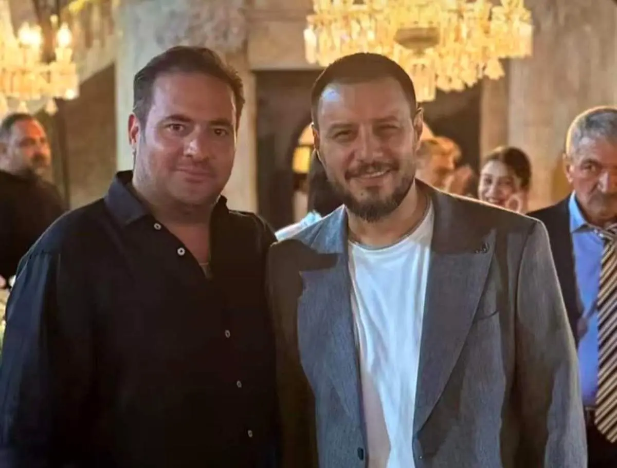 استایل متفاوت جواد عزتی در مراسم ازدواج دختر سعید آقاخانی/ عکس