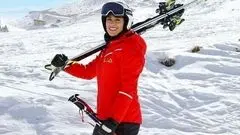 عاطفه احمدی با حمایت رهبری به آغوش خانواده برگشت