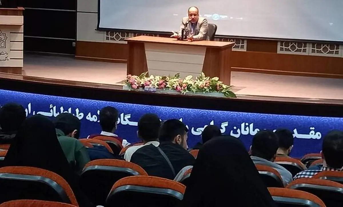 نفوذیها شبیهترین افراد به انقلابیها هستند