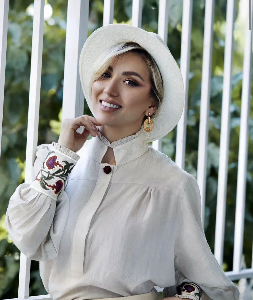 سنگ تمام مینا مختاری در جشن کافه بهرام رادان/ تصاویر