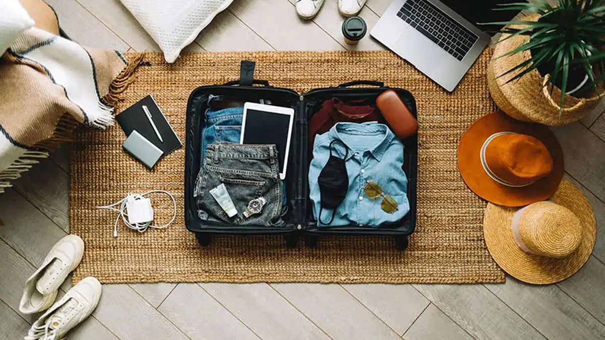 چکلیست سفر از بلیط هواپیما تا فرودگاه
