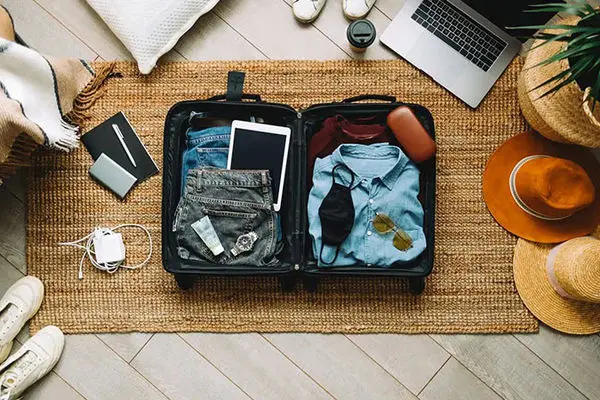 چک‌لیست سفر از بلیط هواپیما تا فرودگاه