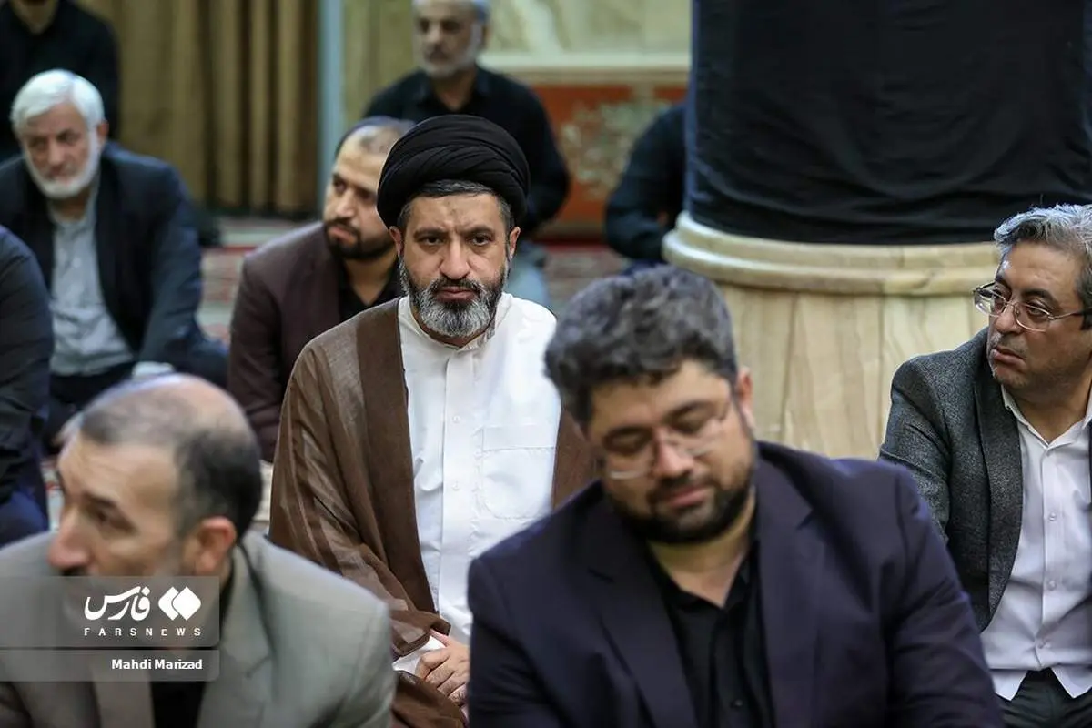 فرزند رهبر انقلاب در یک مراسم مذهبی / عکس