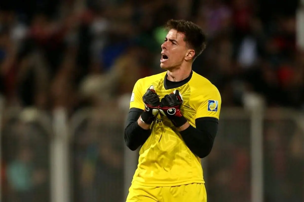 واکنش نیمکت استقلال: لعنت به گلر برزیلی!