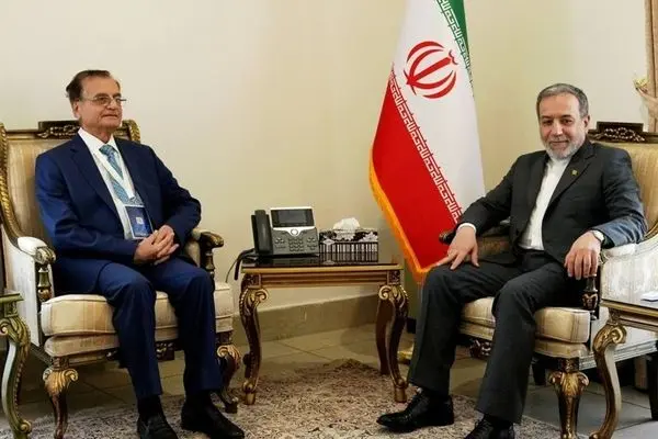 عراقچی: از دولت ، مردم و مقاومت لبنان در برابر اسرائیل حمایت می کنیم 