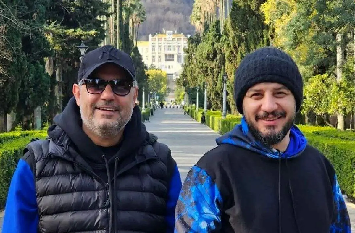 چهره خندان جواد عزتی در پشت‌صحنه «زخم کاری 3»/ عکس