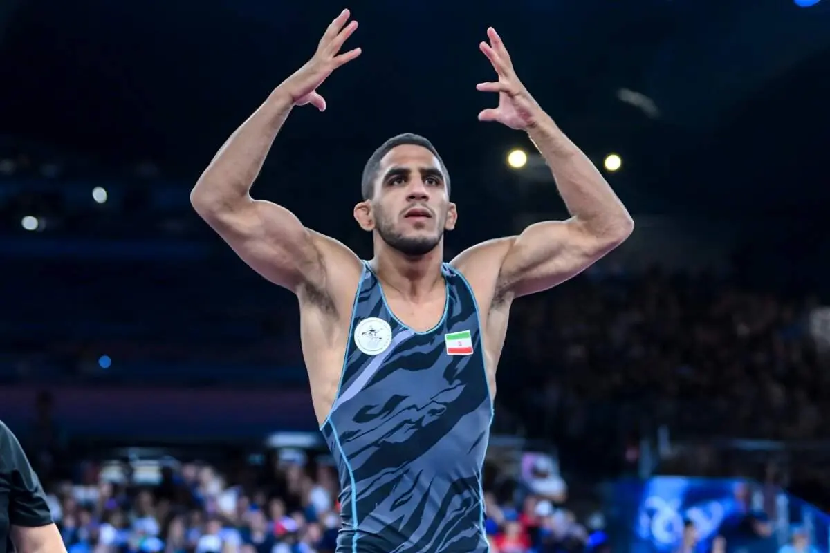  رحمان عموزاد راهی نیمه‌نهایی شد

