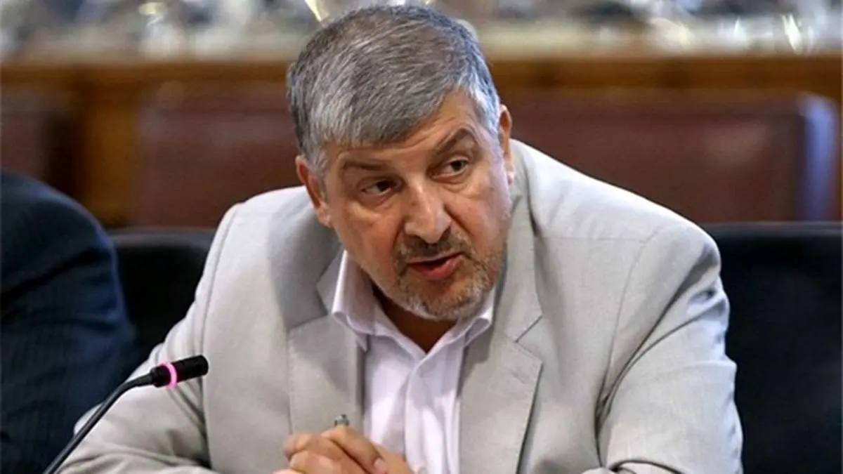 حقیقت پور: عراقچی با مجوز نظام به عمان میرود نه تصمیم دولت