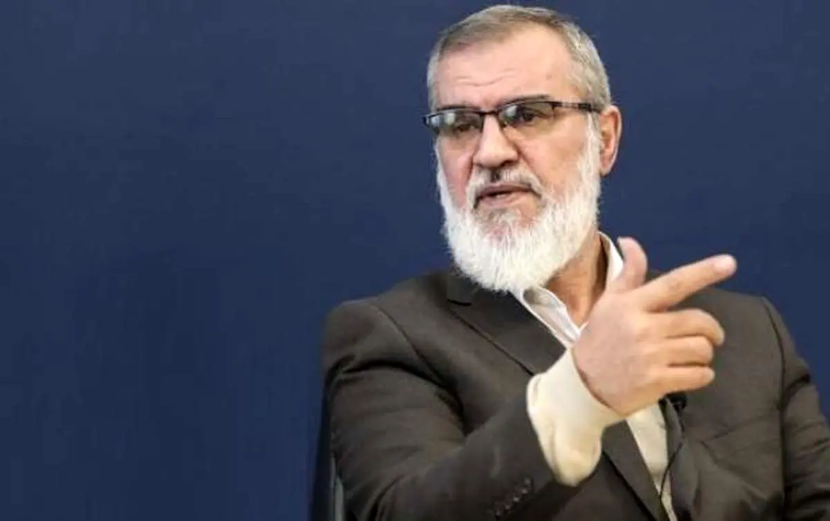 تاج عذرخواهی کند 