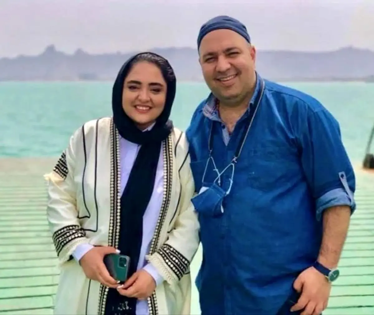 ببینید/ دابسمش نرگس محمدی و علی اوجی پشت ترافیک