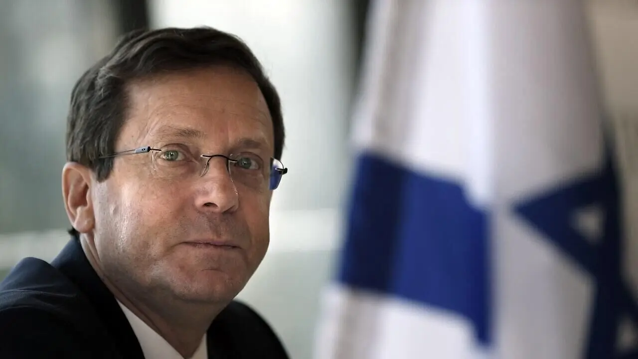 رئیس اسرائیل در سوئیس باز داشت می شود؟